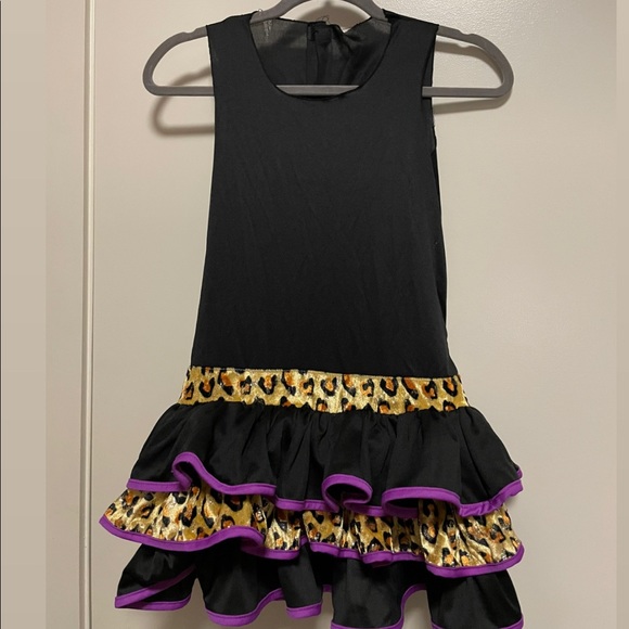 Which Halloween Costume - Picture 1 of 3